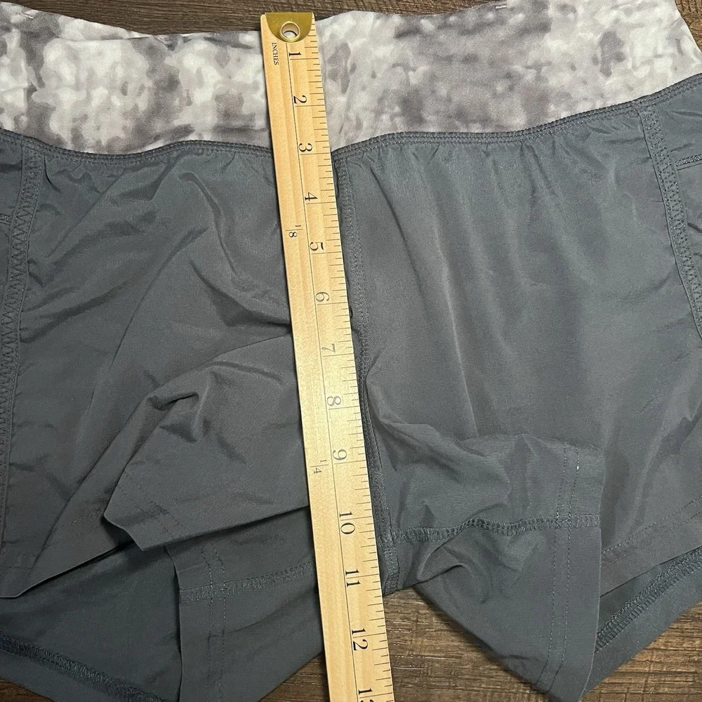 Lululemon Womens Size 6 Athletica Running Shorts Brief Liner Gray - Picture 10 of 11